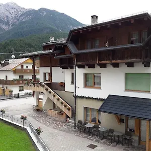 https://locanda-da-pierina.hotelinveneto.com